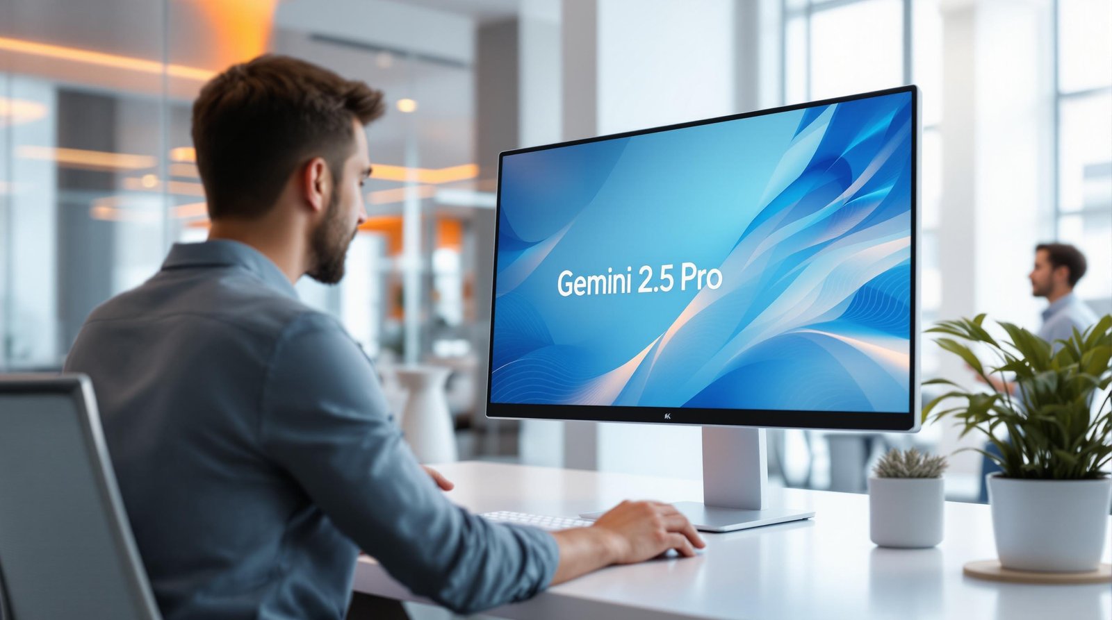 Eine Person nutzt Gemini 2.5 Pro in einem modernen Büro mit warmen Farbakzenten.